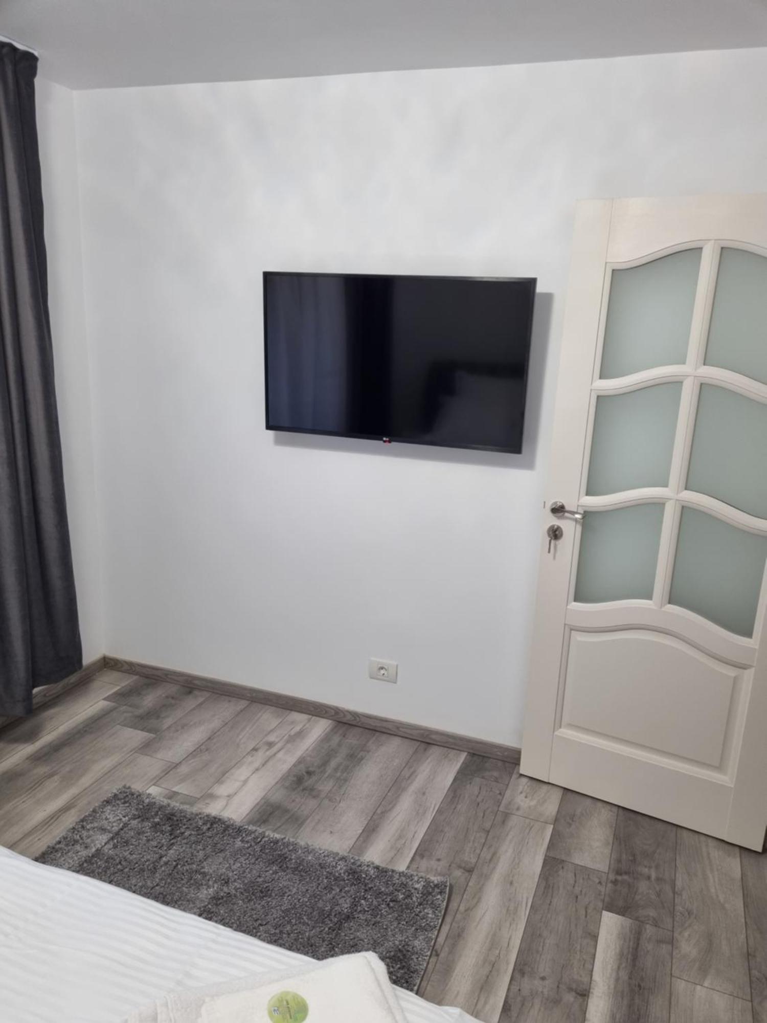 Anto1 Appartement Calarasi  Buitenkant foto